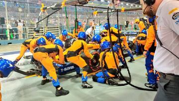 McLaren levant¨® a pulso 853 kg en la parada de Sainz en Singapur