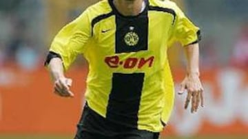 <B>SE ABREN LAS FRONTERAS.</B> Rosicky, jugador checo del Borussia Dortmund, es una de las grandes referencias de la Bundesliga.