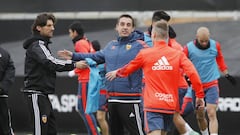 "We'll talk about my contract in April. Now's not the time"