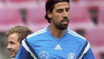 Khedira, con la selecci&oacute;n de Alemania.