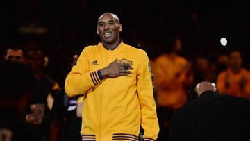 Kobe se arrodillaría durante el himno si siguiera en la NBA