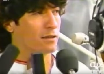 Un clásico. Incluso el Jappening con Ja se burló de la publicidad. Iván Zamorano en uno de sus primeros comerciales de Clos de Pirque, recordando a Manuel Rodríguez, que también aparece en la publicidad.