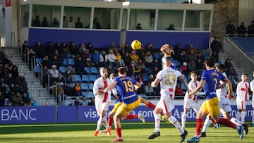 Samper deprime al Huesca y endulza al Andorra