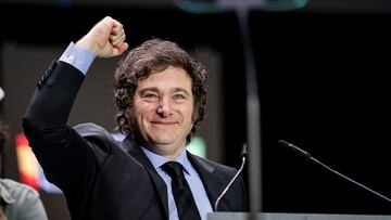 El presidente de Argentina, Javier Milei, interviene durante el acto ¡®Viva 24¡¯ de VOX, en el Palacio de Vistalegre, a 19 de mayo de 2024, en Madrid (Espa?a). El evento, llamado ¡®Viva 24¡¯ y organizado por VOX de manera anual, celebra su tercera edici¨®n con la participaci¨®n de l¨ªderes internacionales, entre ellos el presidente argentino, Javier Milei. Adem¨¢s, durante la edici¨®n de este a?o el partido ha presentado su programa electoral de cara a los comicios europeos del pr¨®ximo 9 de junio.
19 MAYO 2024;VOX;MILEI;L?DERES;INTERNACIONAL;PROGRAMA;EUROPEO;COMICIOS;ELECCIONES;EUROPEAS;9J;9 DE JUNIO
A. P¨¦rez Meca / Europa Press
19/05/2024