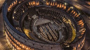 El escudo del Valencia 'se cuela' en el Coliseo romano