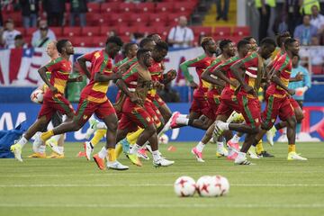 Futbol, Camerun vs Chile
Copa Confederaciones 2017
Los jugadores de la seleccion de camerun en accin antes del partido del grupo B de la Copa Confederaciones contra Camerun disputado en el estadio Arena Spartak de Moscu, Rusia.
18/06/2017
Mexsport/Photosport
******

Football, Cameroon vs Chile
Confederations Cup, Russia 2017
Cameroon's player before the group B football match of the Confederations Cup against Cameroon at the Spartak Arena stadium in Moscow, Russia.
18/06/2017
Mexsport/Photosport