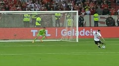 A Solari le pasó esto en la tanda de penales: ¡muy poco visto!