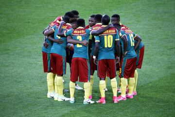 Moscow (Russian Federation), 18/06/2017.- Players of Cameroon pictured before the FIFA Confederations Cup 2017 group B soccer match between Cameroon and Chile at the Spartak Stadium in Moscow, Russia, 18 June 2017. (Camerún, Moscú, Rusia) EFE/EPA/SERGEI CHIRIKOV