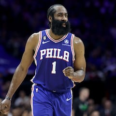 La NBA multa a James Harden por su ataque a Daryl Morey, de los 76ers
