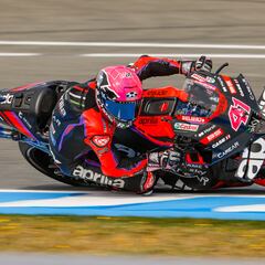 Aleix y Maverick firman el doblete Aprilia y Pedrosa aguanta tercero