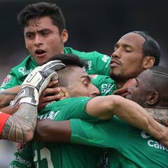 Club León se burla del “Pollo” Saldívar tras triunfo en CU