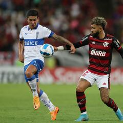 La UC es goleada y eliminada