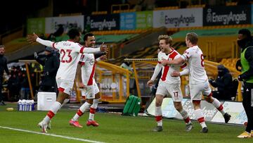 El Southampton se carga al Wolves