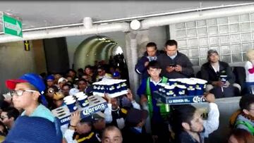 ¡De locura! El sobrecupo en los túneles de CU previo al partido