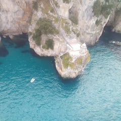 Encuentran en su casa a un nadador al que se buscó por tierra, mar y aire en Santoña