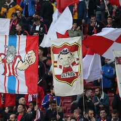 Los ultras cantaron "menos Morata y más Borja Garcés" y el Wanda les respondió con pitos