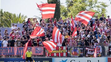 La afici¨®n del Atl¨¦tico en un partido del equipo filial.