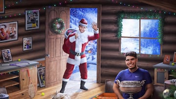 Felicitación navideña de Roland Garros con Rafa Nadal como Papá Noel y Carlos Alcaraz e Iga Swiatek con sus trofeos de campeones de 2024.
