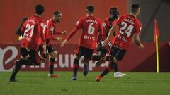 Los jugadores del Mallorca celebran un gol. 