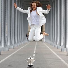 Swiatek dobla a sus rivales y Badosa vuelve al podio