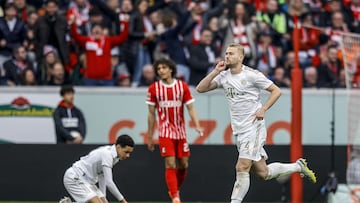 De Ligt celebra el gol de la victoria del Bayern.