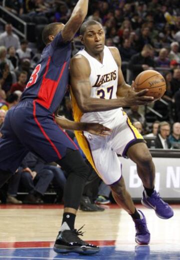 Metta World Peace y Marcus Morris.