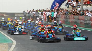 El equipo de Alonso en las 24 Horas de Dubai, a la derecha.