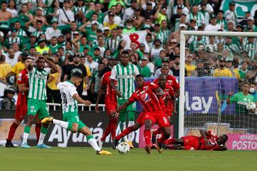 Atlético Nacional ante América de Cali en el Atanasio Girardot por la jornada 15 de la Liga BetPlay.