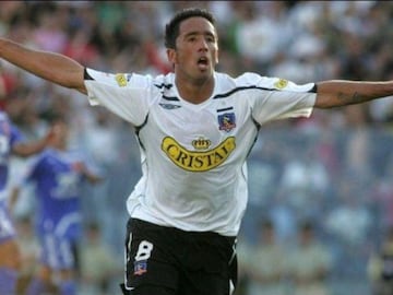 Lucas Barrios anotó 4 goles, en 4 Superclásicos por Colo Colo.