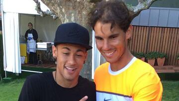 Neymar no perdió la ocasión de hacerse un 'selfie' con Nadal