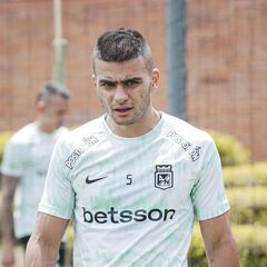 Atlético Nacional oficializa la salida de Jhon Duque