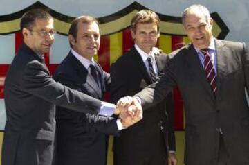 El 15 de junio de 2012 el Barcelona presentó a Tito Vilanova como entrenador del primer equipo.