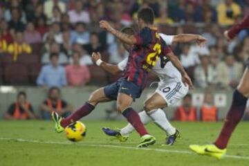 Gol de Jese consiguió el 2-1 para el Real Madrid durante el partido de Liga correspondiente a la décima jornada de liga entre el Barcelona y el Real Madrid en el Camp Nou.