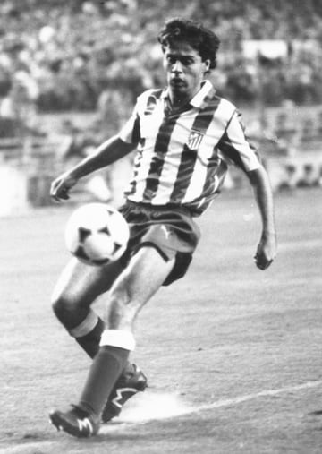 Jugó con el Atlético de Madrid la temporada 87/88.