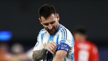 La Albiceleste enfrentará a Perú para cerrar la fase de grupos de Copa América, pero lo harán sin Messi, su capitán y figura.