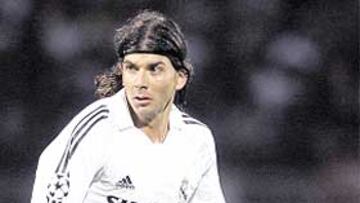 <b>PASO AL FRENTE. </b>Pablo García ha tomado ventaja sobre Gravesen.