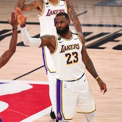 Rondo renace, hace honor a su leyenda y adelanta a los Lakers