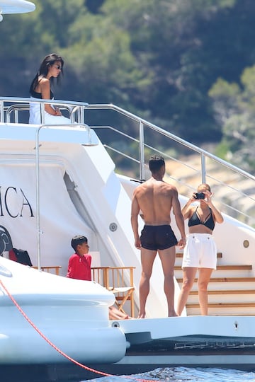 Cristiano y Georgina de vacaciones en Cannes