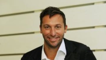 Ian Thorpe con su autobiograf&iacute;a