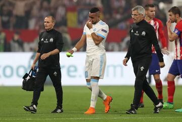 Dimitri Payet se fue lesionado y entre lágrimas.