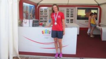 APOYO. Melani Costa, en el stand de Madrid 2020.