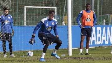 18/02/21 Entrenamiento Deportivo de La Coru&ntilde;a
 lucho Garcia