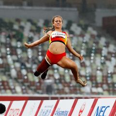 Desirée Vila, de las acrobacias a volar hacia el diploma en Tokio