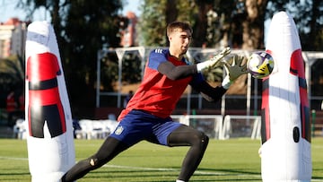 07/10/25 MUNDIAL SUB 20 CHILE 2025
ENTRENAMIENTO DE LA SELECCION ESPAÑOLA ESPAÑA EN VALPARAISO
FRAN GONZALEZ