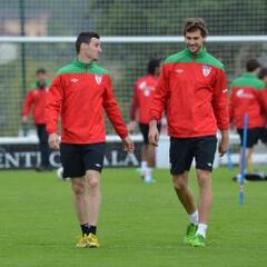 Aritz Aduriz dobla en goles a Llorente desde su marcha