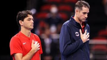 EEUU aprovecha la borrada de Shapovalov y Alemania cae