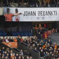 Matuidi amarga en el 88' el homenaje de Holanda a Cruyff