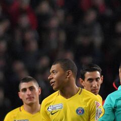 Tres partidos a Mbappé