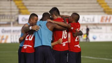 Goles de Leonardo Castro suben al DIM al quinto puesto