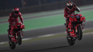 Miller y Bagnaia con las Ducati oficiales.